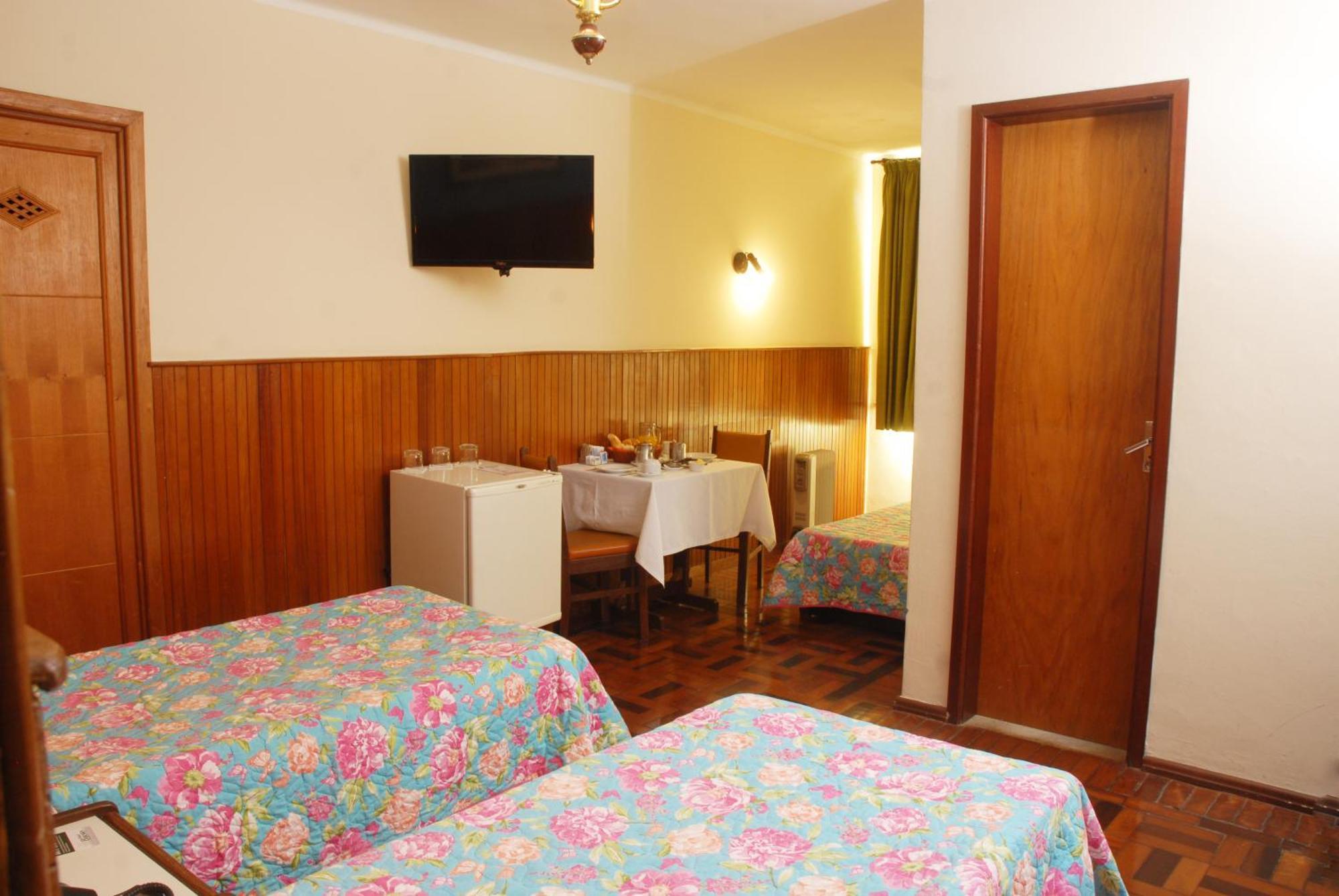 Hotel Bucsky Nova Friburgo Zimmer foto